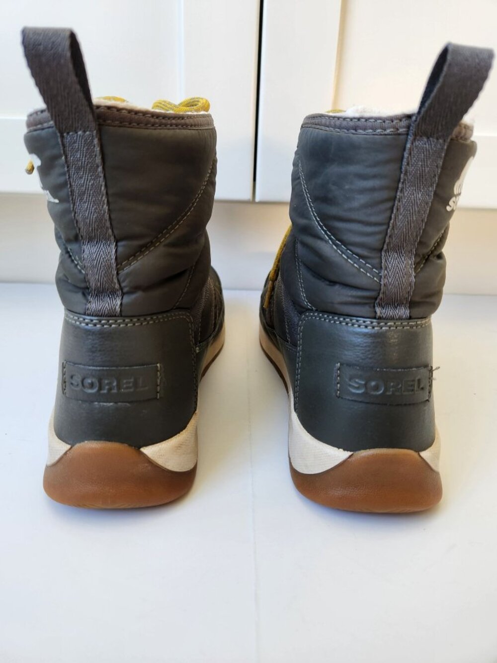 Sorel Short Waterproof Lace Up Boots Winter Snow Cabincore Comfy Cozy Casual 9.5 - Picture 6 of 8